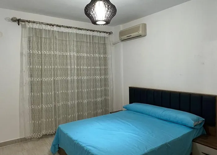 Apartment In El